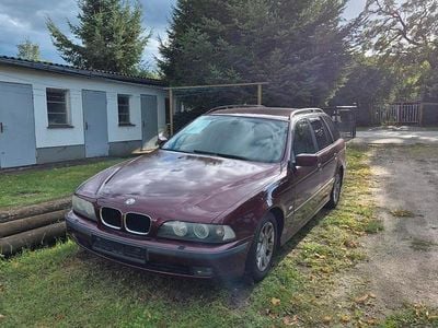 BMW 523