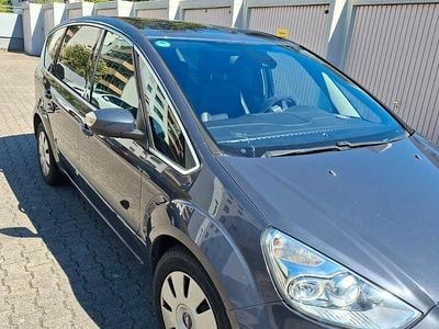 Second-hand Ford S-MAX S 208 CP (152 kW) 2010 Albastru Monovolum