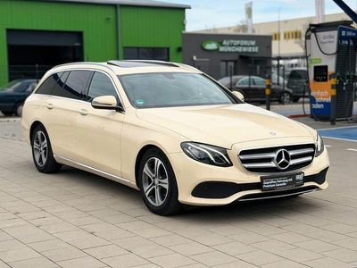 Używany Mercedes E220 Avantgarde 194 KM (142 kW) 2017 Beżowy Sedan/Limuzyna