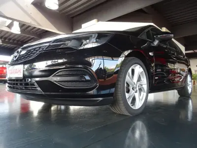 Gebraucht Opel Astra Design & Tech 122 PS (89 kW) 2022 Schwarz Kleinwagen
