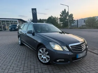 Gebraucht Mercedes E350 252 PS (185 kW) 2010 Grau Kombi