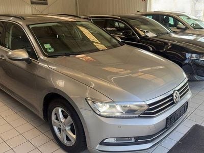 Second-hand VW Passat Comfortline 150 CP (110 kW) 2017 Gri Break