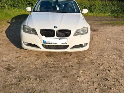 Gebraucht BMW 318 143 PS (105 kW) 2010 Weiß Kombi