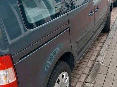 Second-hand VW Caddy 107 CP (78 kW) 2007 Gri Monovolum