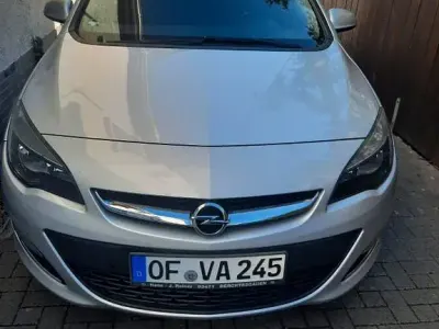 Gebraucht Opel Astra Active 140 PS (102 kW) 2013 Kombi