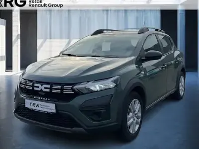 Gebraucht Dacia Sandero Essentiel 122 PS (89 kW) 2024 Grün Limousine