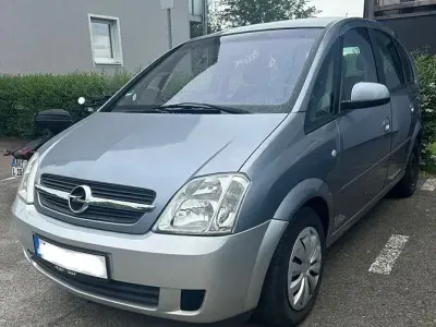 Gebraucht Opel Meriva 101 PS (74 kW) 2004 Silber Van / Kleinbus