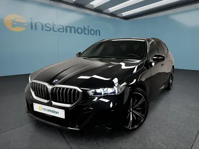 Gebraucht BMW 540 303 PS (222 kW) 2025 Schwarz Kombi