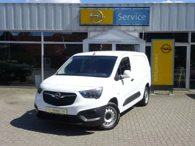 Gebraucht Opel Combo Edition 131 PS (96 kW) 2021 Jade weiß Van / Kleinbus