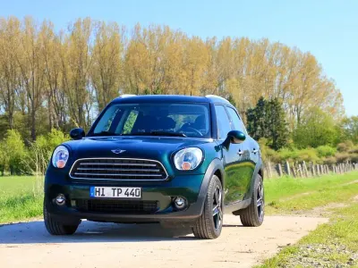 Second-hand Mini Cooper Countryman 122 CP (89 kW) 2014 Verde SUV