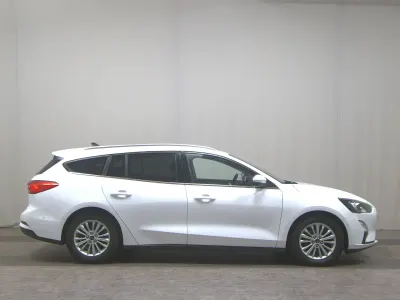 Gebraucht Ford Focus Titanium 150 PS (110 kW) 2021 Weiss Limousine