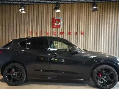 Gebraucht Alfa Romeo Stelvio Veloce 209 PS (153 kW) 2022 Schwarz SUV