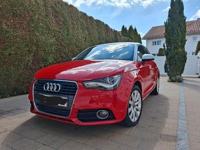 Gebraucht Audi A1 Sportback Attraction 90 PS (66 kW) 2013 Rot Kleinwagen