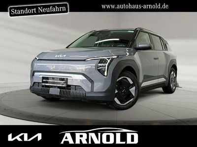 Grau (schiefergrau) Gebraucht 2025 Kia EV3 SUV | 34.780 € (Teuer)