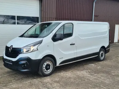 Occasion Renault Trafic 121 ch (88 kW) 2017 Blanc Monospace