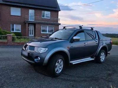 Gebraucht Mitsubishi L200 178 PS (130 kW) 2009 Grau Pickup