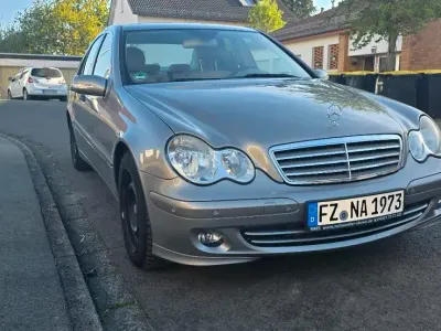 Gebraucht Mercedes C180 150 PS (110 kW) 2006 Grau Limousine