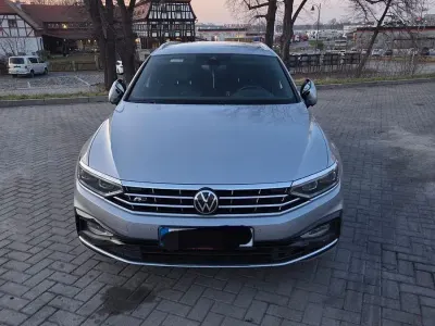 Używany VW Passat R-line 272 KM (200 kW) 2021 Szary Kombi