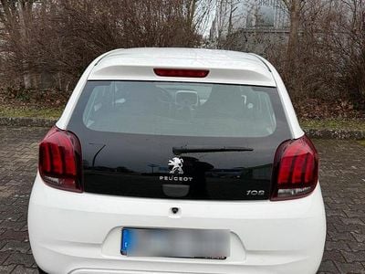 Gebraucht Peugeot 108 69 PS (50 kW) 2017 Weiß Kleinwagen