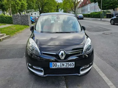 Second-hand Renault Scénic III 110 CP (80 kW) 2014 Negru Van