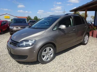 Gebraucht VW Golf Plus Comfortline 102 PS (75 kW) 2009 Braun Van / Kleinbus