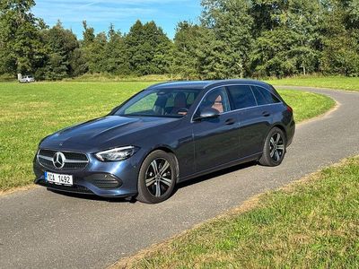 Gebraucht Mercedes C300 258 PS (189 kW) 2023 Blau Limousine