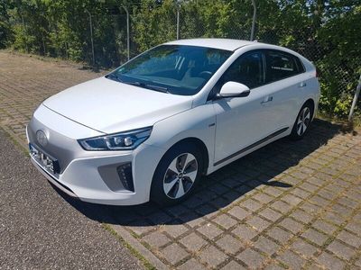 gebraucht Hyundai Ioniq ELEKTRO Style ACC, AHK, LED, 8-Fach Bereif