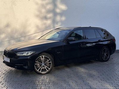 Gebraucht BMW 530e M Sport 292 PS (214 kW) 2022 Schwarz Kombi