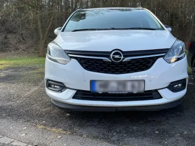 Gebraucht Opel Zafira 170 PS (125 kW) 2016 Weiß Van / Kleinbus