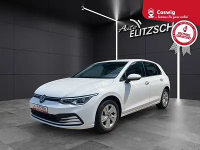 Gebraucht VW Golf VIII Life 110 PS (80 kW) 2023 Weiß Limousine