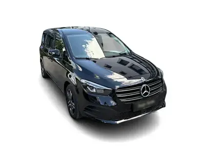 Gebraucht Mercedes T180 Progressive 131 PS (96 kW) 2025 Schwarz Van / Kleinbus