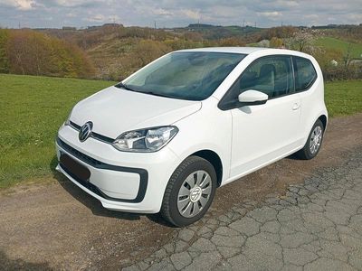 Usata VW up! 65 CV (47 kW) 2022 Bianco Utilitaria