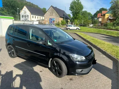 Gebraucht VW Touran Highline 140 PS (102 kW) 2012 Van / Kleinbus