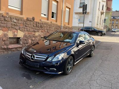 Mercedes E200
