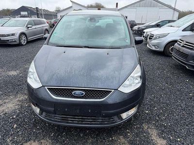 Begagnad Ford Galaxy Ghia 145 HK (106 kW) 2008 Grå Minibuss