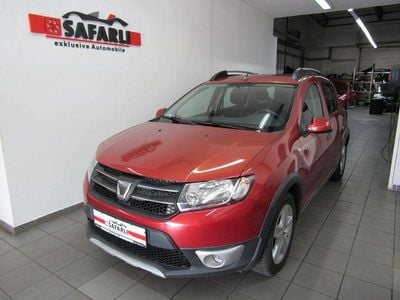Gebraucht Dacia Sandero Prestige 90 PS (66 kW) 2014 Rot SUV