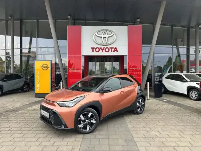 Gebraucht Toyota Aygo X 116 PS (85 kW) 2026 Cinnamon (4t4)/ black mica (20 SUV