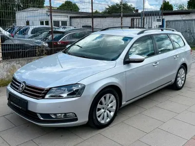 Gebraucht VW Passat Trendline 140 PS (102 kW) 2014 Reflexsilber Kombi