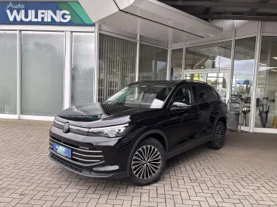Neu VW Tiguan Elegance 150 PS (110 kW) 2026 Schwarz SUV