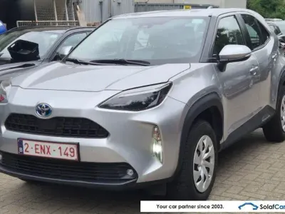 Gebraucht Toyota Yaris Cross 92 PS (67 kW) 2023 Silber SUV
