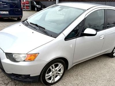 Gebraucht Mitsubishi Colt 95 PS (69 kW) 2009 Silber Kleinwagen