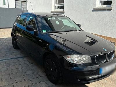 Second-hand BMW 118 143 CP (105 kW) 2010 Negru Hatchback
