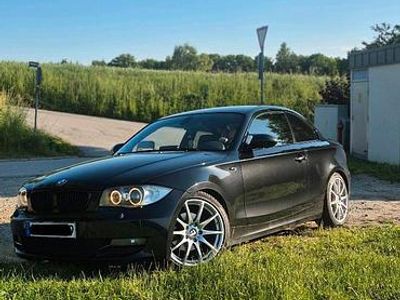 Schwarz Gebraucht 2008 BMW 120 Coupé Coupé | 8.400 € (Teuer)