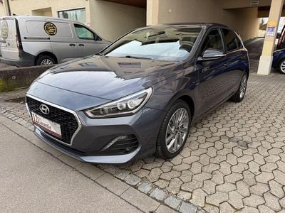 Gebraucht Hyundai i30 Passion Plus 140 PS (102 kW) 2018 Grau Limousine