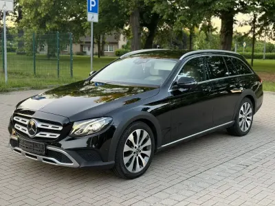 Gebraucht Mercedes E220 All-Terrain 194 PS (142 kW) 2017 Schwarz Kombi