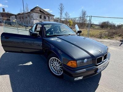 Gebraucht BMW 325 192 PS (141 kW) 1993 Schwarz Coupé