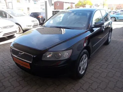 Usata Volvo V50 125 CV (91 kW) 2004 Nero Station wagon