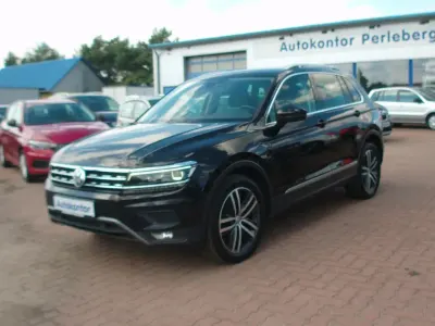 Gebraucht VW Tiguan Highline 150 PS (110 kW) 2018 Schwarz SUV