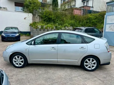 Gebraucht Toyota Prius Sol 77 PS (56 kW) 2009 Silber Kleinwagen
