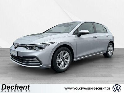 Gebraucht VW Golf VIII Life 131 PS (96 kW) 2022 Silber Kleinwagen